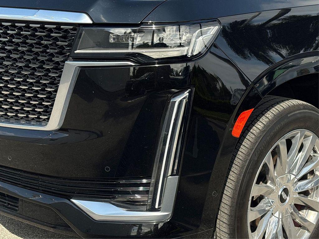 used 2021 Cadillac Escalade ESV car, priced at $59,995