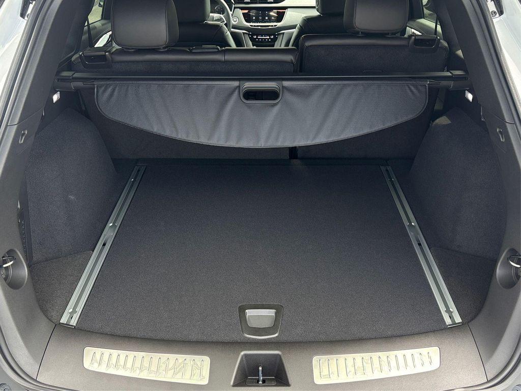 new 2025 Cadillac XT5 car, priced at $51,815