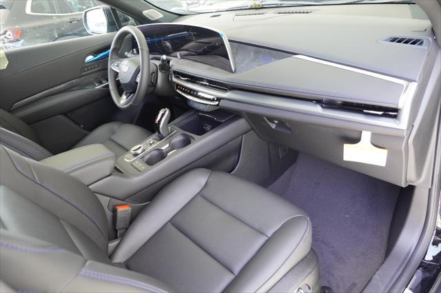 new 2024 Cadillac XT4 car, priced at $46,115