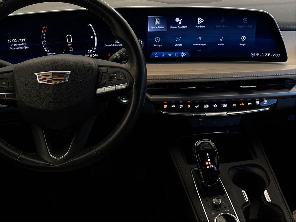 used 2024 Cadillac XT4 car, priced at $33,990