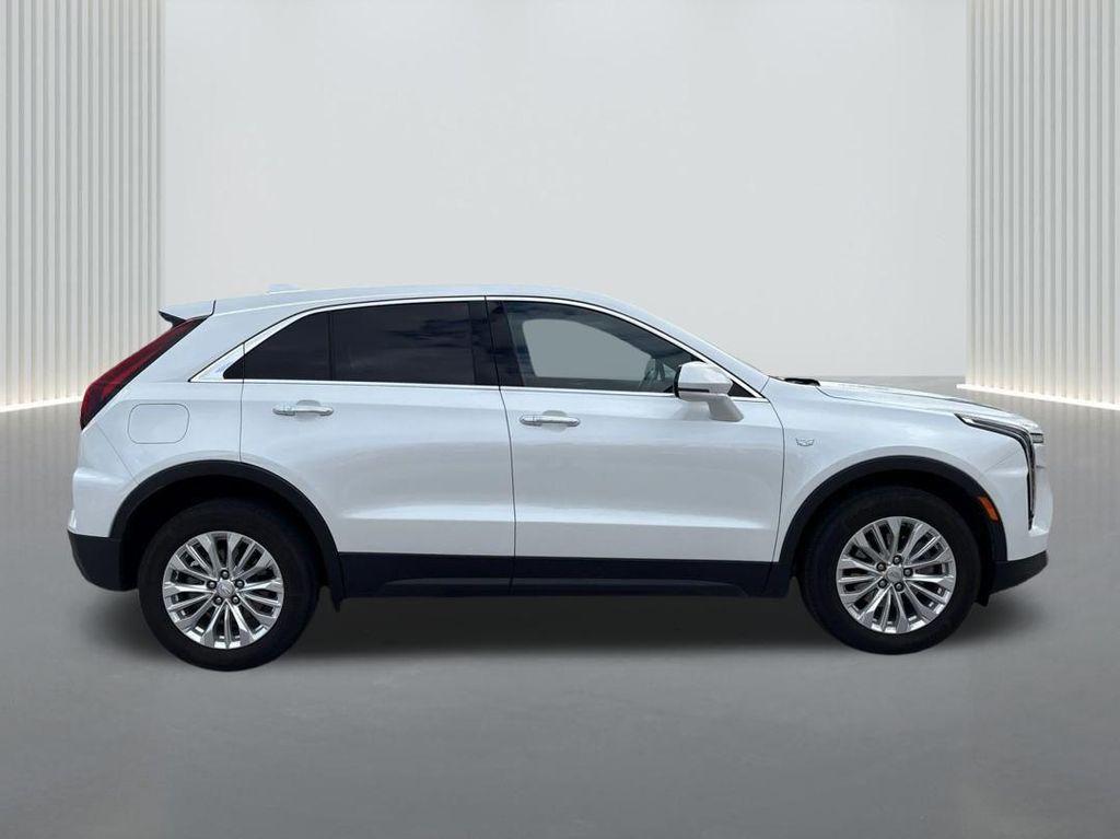 used 2024 Cadillac XT4 car, priced at $33,990