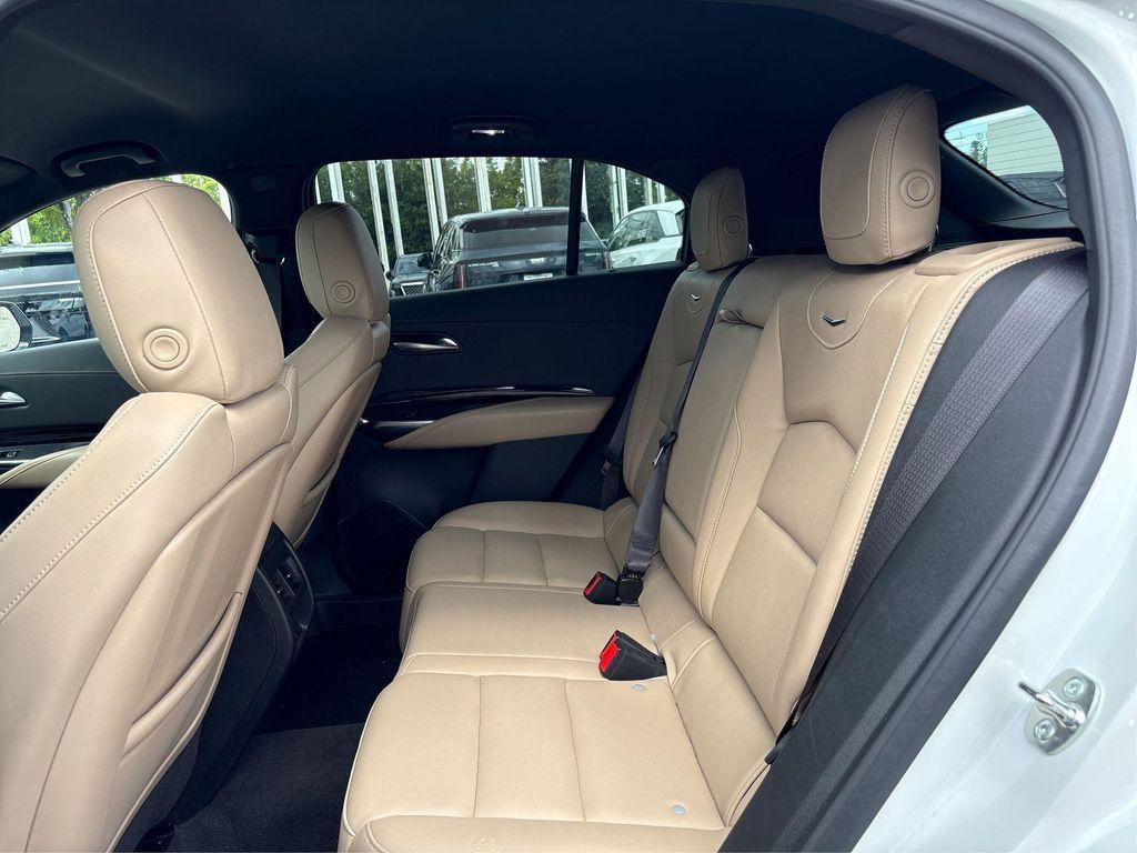used 2024 Cadillac XT4 car, priced at $33,990