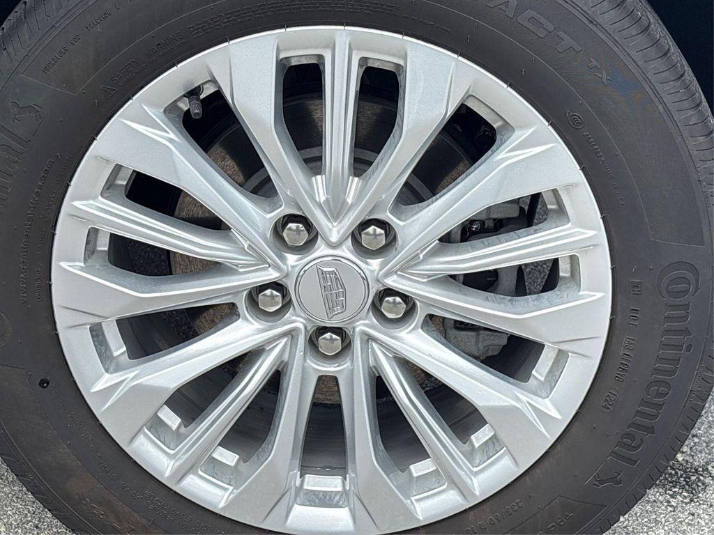 used 2024 Cadillac XT4 car, priced at $33,990