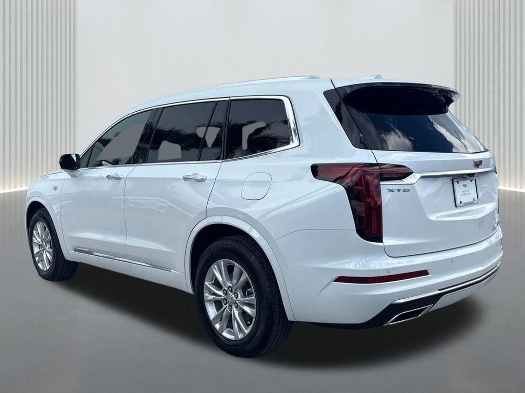 new 2025 Cadillac XT6 car, priced at $46,995
