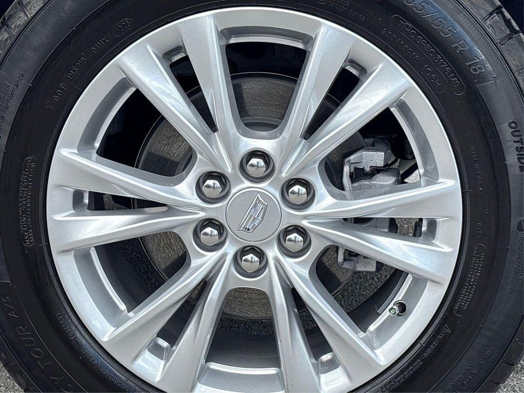 new 2025 Cadillac XT6 car, priced at $46,995