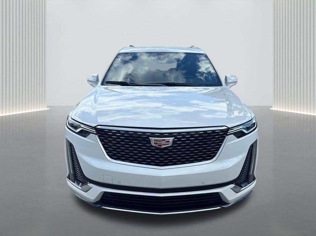 new 2025 Cadillac XT6 car, priced at $46,995