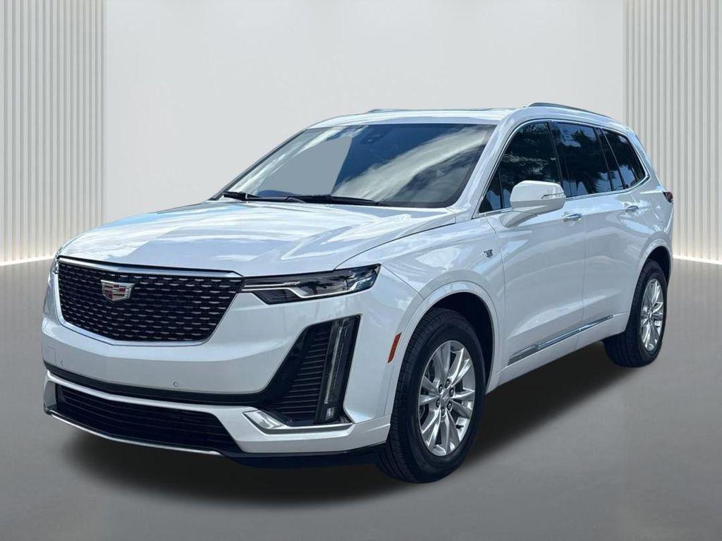 new 2025 Cadillac XT6 car, priced at $46,995