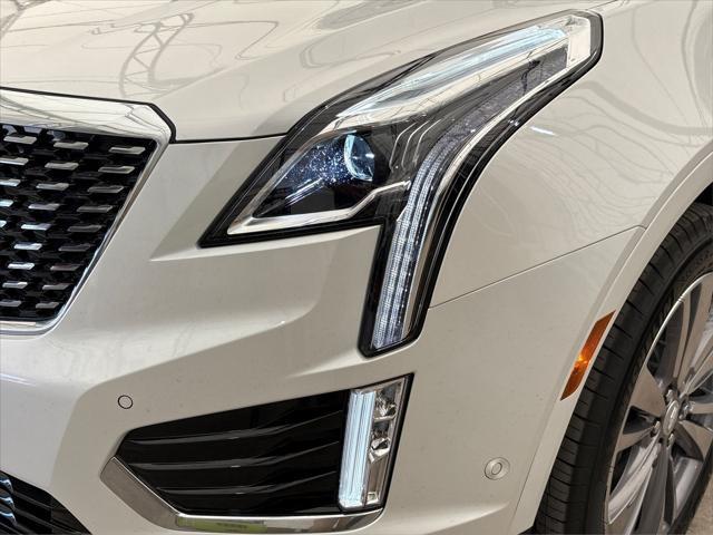 new 2025 Cadillac XT5 car, priced at $56,290