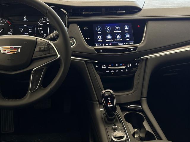 new 2025 Cadillac XT5 car, priced at $44,915