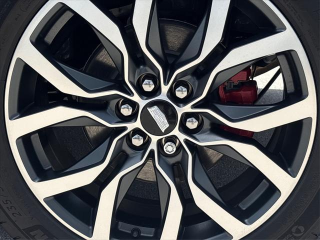 new 2024 Cadillac XT5 car, priced at $53,491