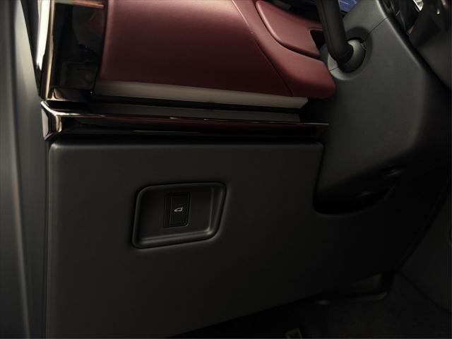 used 2024 Land Rover Range Rover Sport car, priced at $87,000