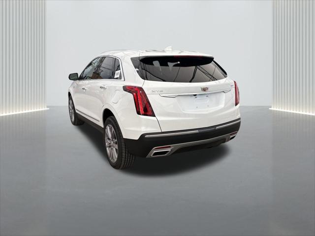 new 2025 Cadillac XT5 car, priced at $53,215