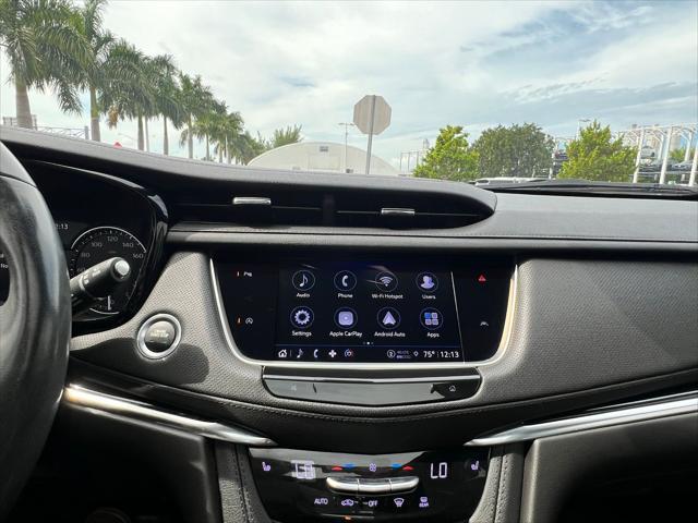 used 2022 Cadillac XT6 car, priced at $28,000