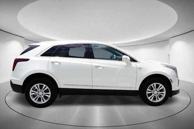 new 2024 Cadillac XT5 car, priced at $38,991