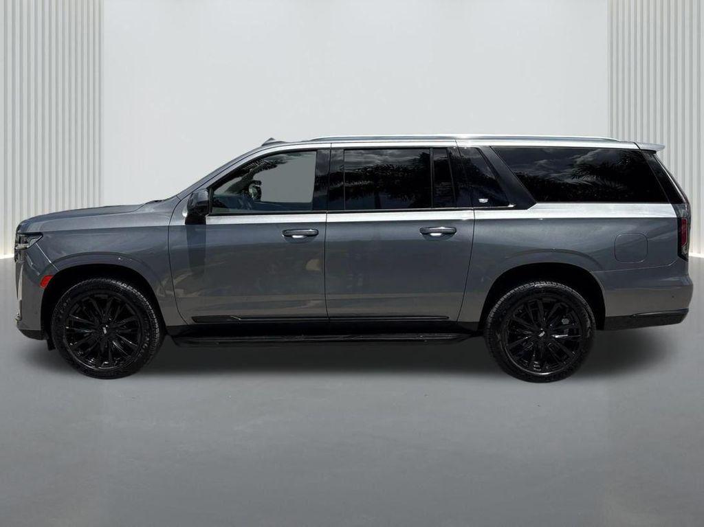 used 2022 Cadillac Escalade ESV car, priced at $57,217