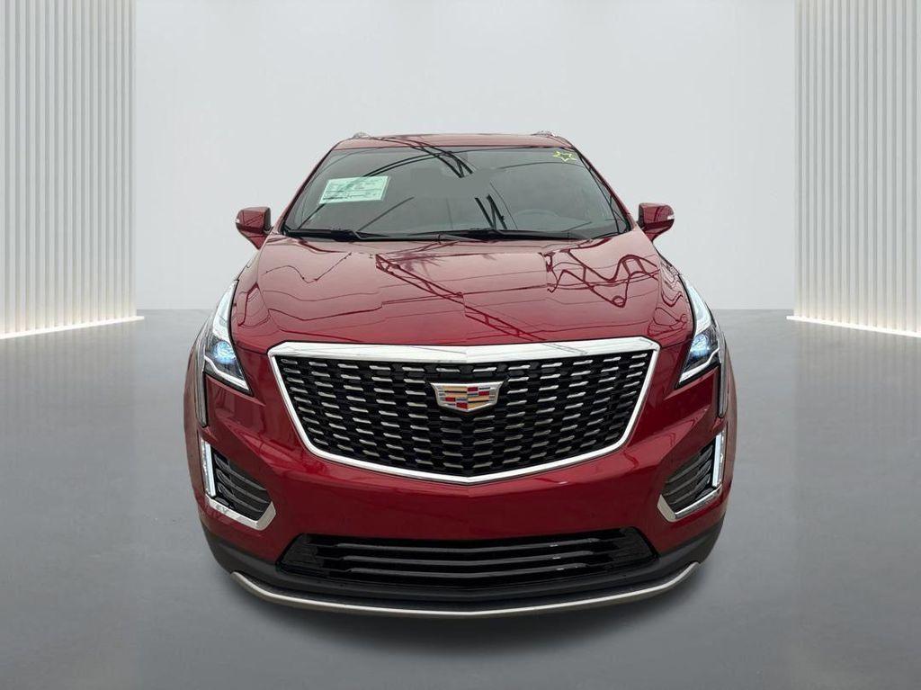 new 2025 Cadillac XT5 car, priced at $45,991