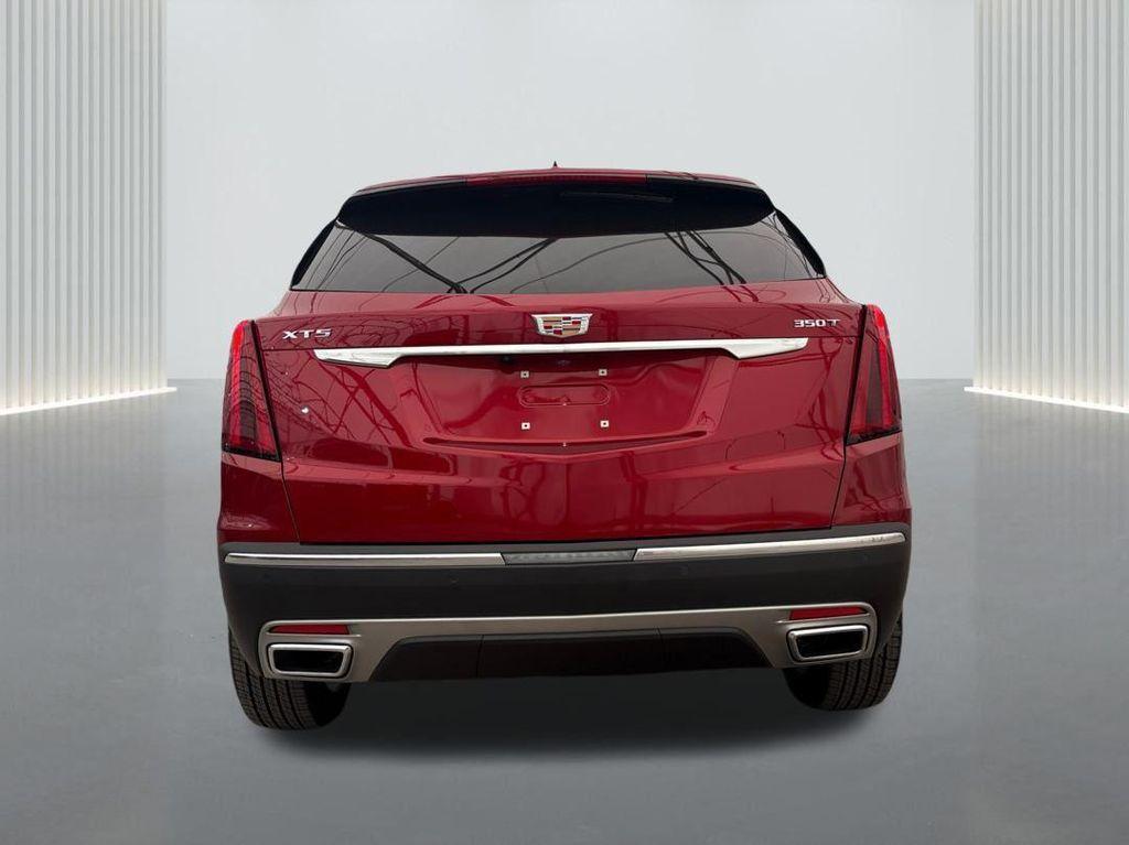 new 2025 Cadillac XT5 car, priced at $45,991