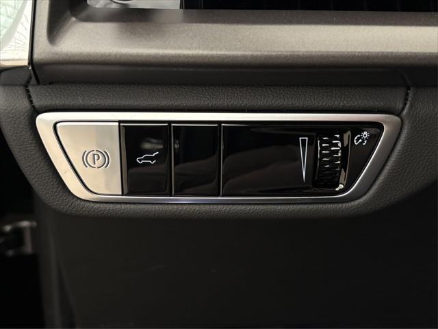 new 2026 Cadillac VISTIQ car, priced at $79,715
