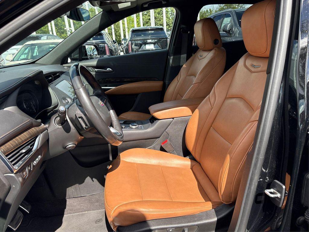 used 2023 Cadillac XT4 car, priced at $27,700