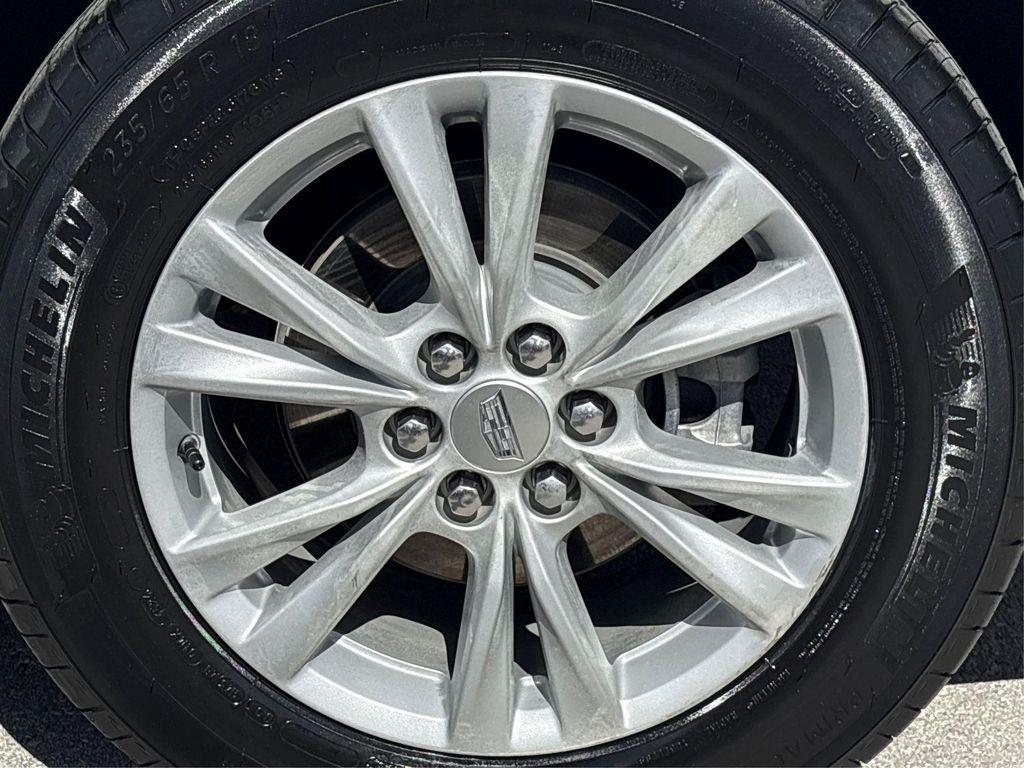 used 2023 Cadillac XT6 car, priced at $33,290