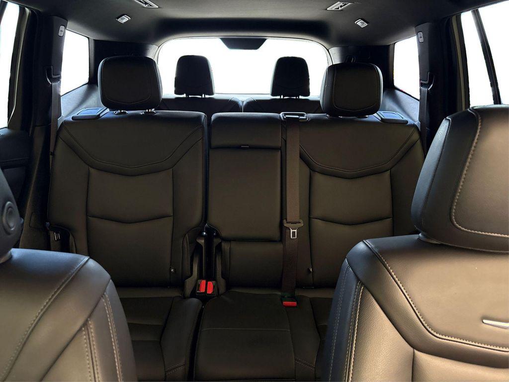 used 2023 Cadillac XT6 car, priced at $33,290