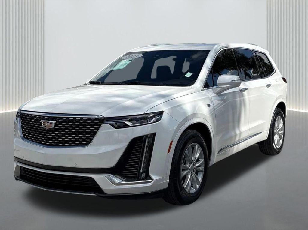 used 2023 Cadillac XT6 car, priced at $33,290
