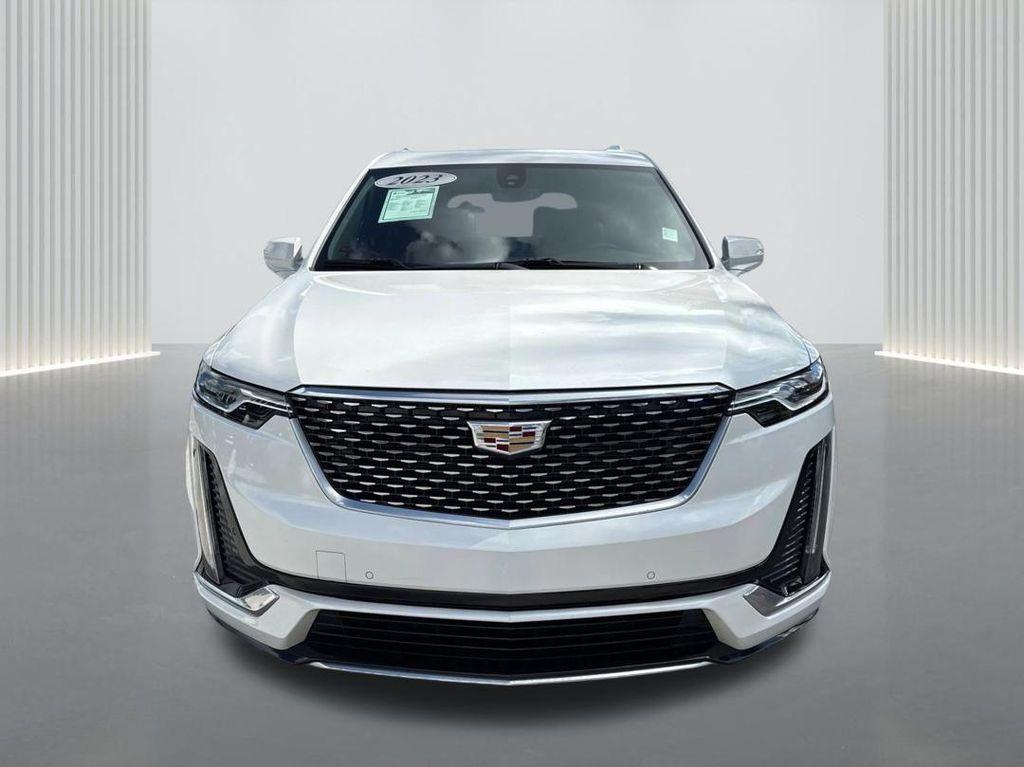 used 2023 Cadillac XT6 car, priced at $33,290