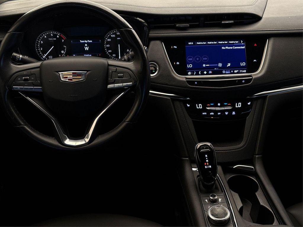 used 2023 Cadillac XT6 car, priced at $33,290