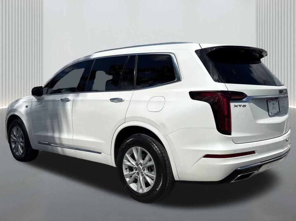 used 2023 Cadillac XT6 car, priced at $33,290