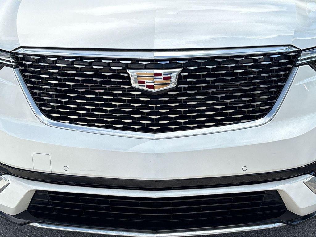 used 2023 Cadillac XT6 car, priced at $33,290