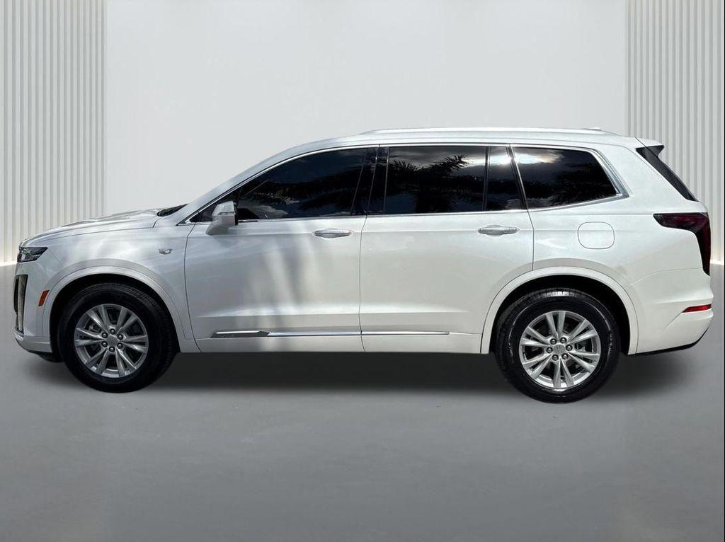 used 2023 Cadillac XT6 car, priced at $33,290