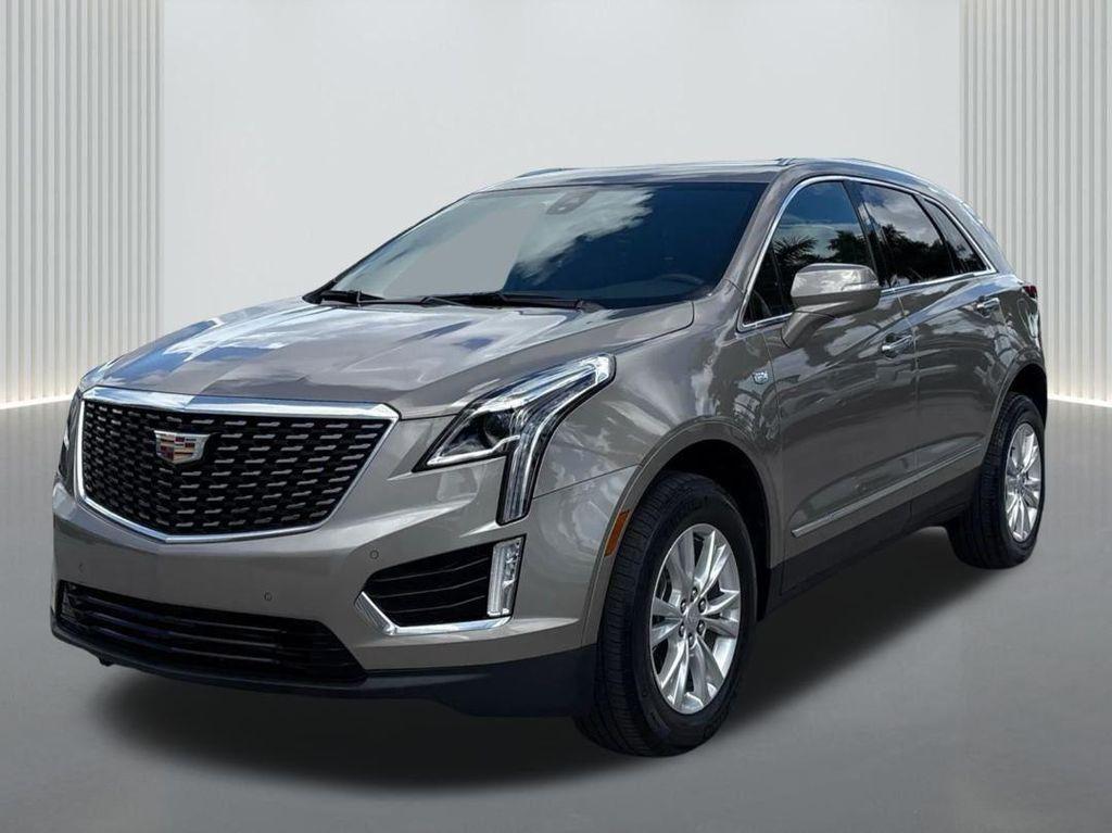 used 2022 Cadillac XT5 car, priced at $29,101