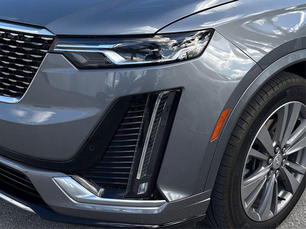 used 2022 Cadillac XT6 car, priced at $36,755