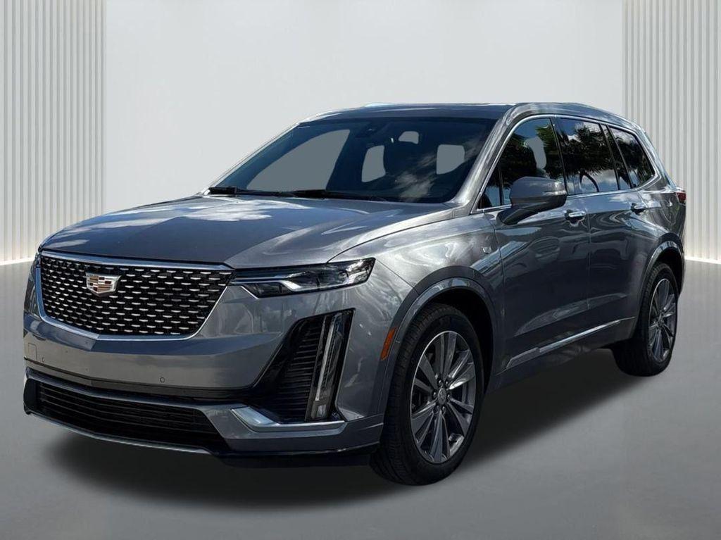 used 2022 Cadillac XT6 car, priced at $36,755