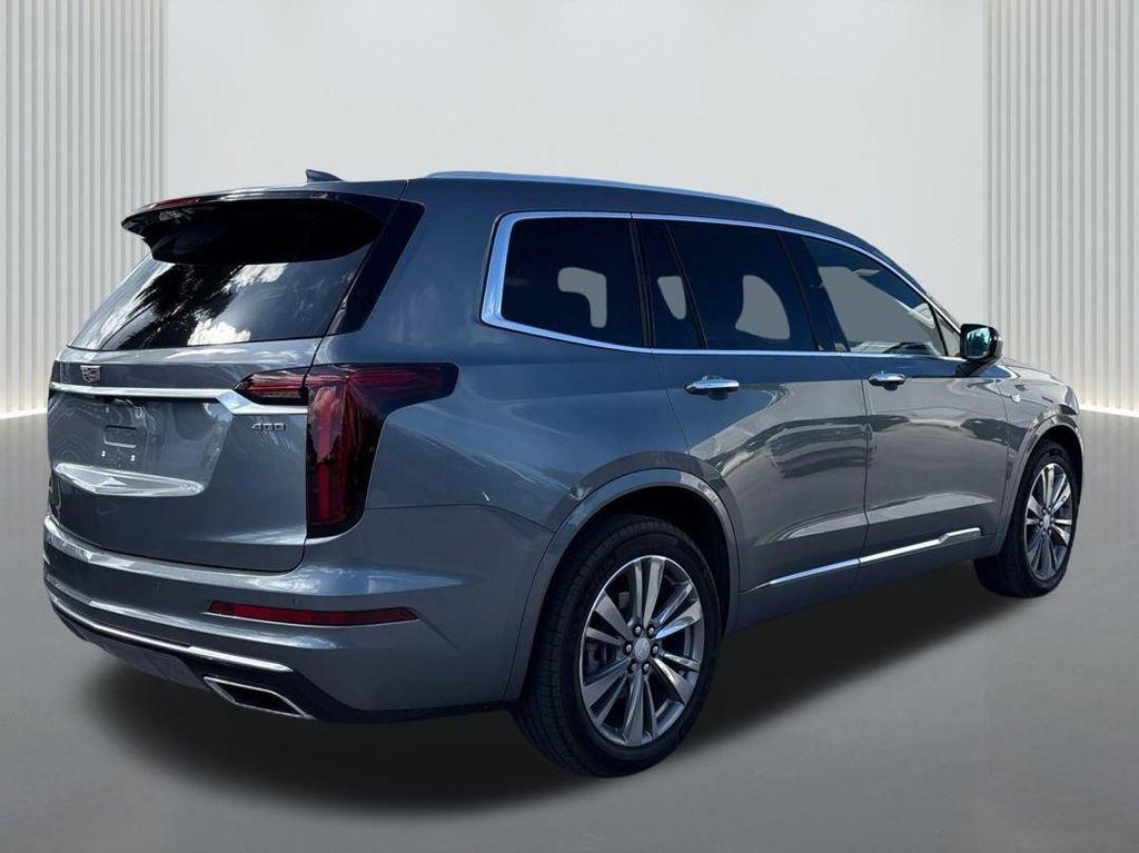 used 2022 Cadillac XT6 car, priced at $36,755