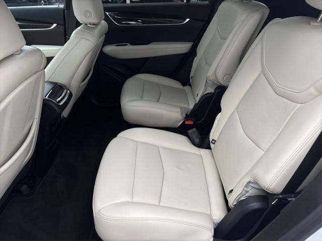 used 2021 Cadillac XT6 car, priced at $32,000