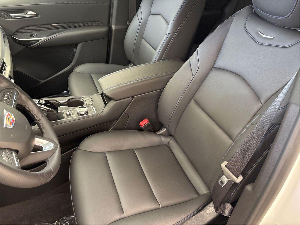 new 2025 Cadillac XT4 car, priced at $40,300