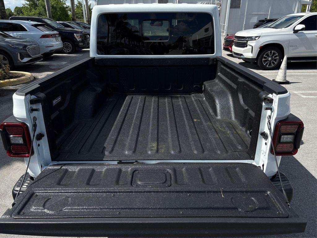 used 2024 Jeep Gladiator car, priced at $44,000