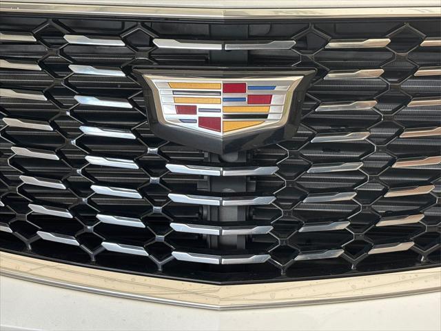 used 2021 Cadillac XT4 car, priced at $24,500