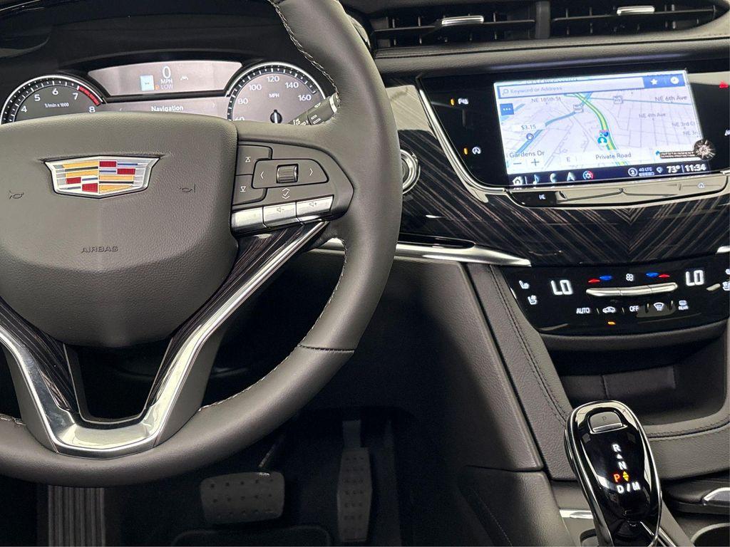 new 2025 Cadillac XT6 car, priced at $51,985