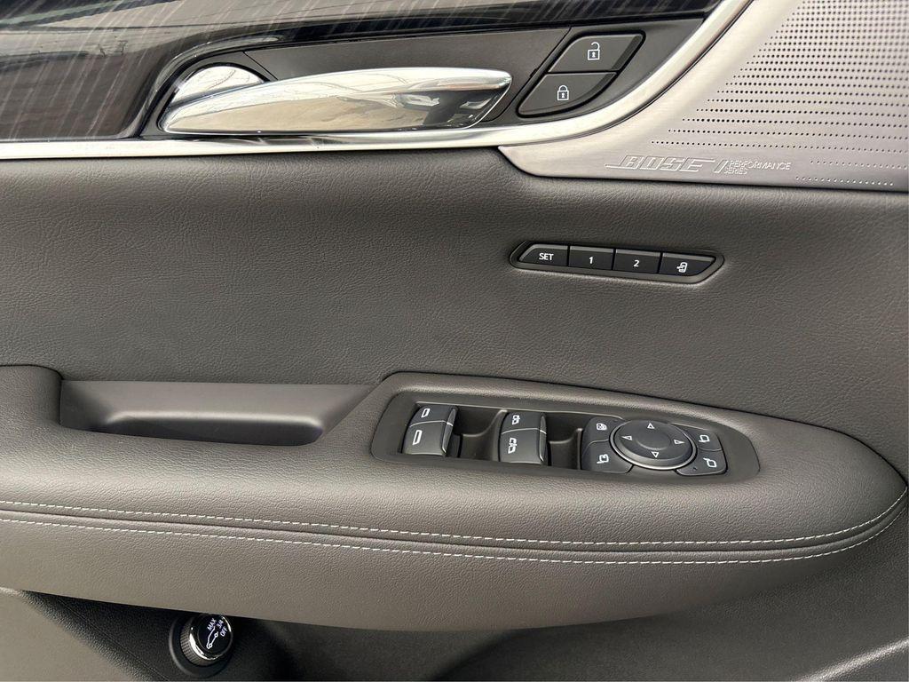 new 2025 Cadillac XT6 car, priced at $51,985