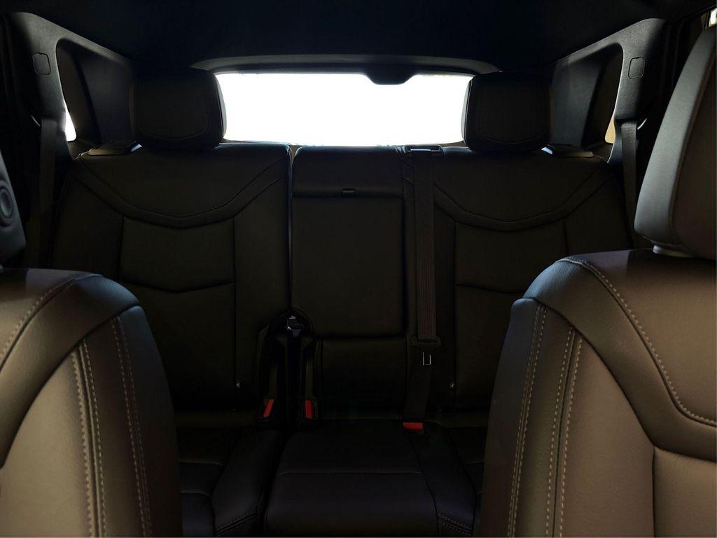 new 2025 Cadillac XT5 car, priced at $45,515