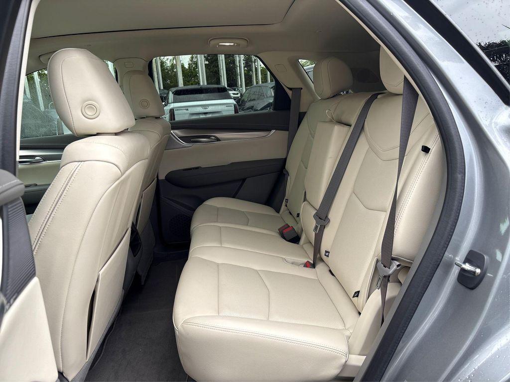 used 2024 Cadillac XT5 car, priced at $42,249