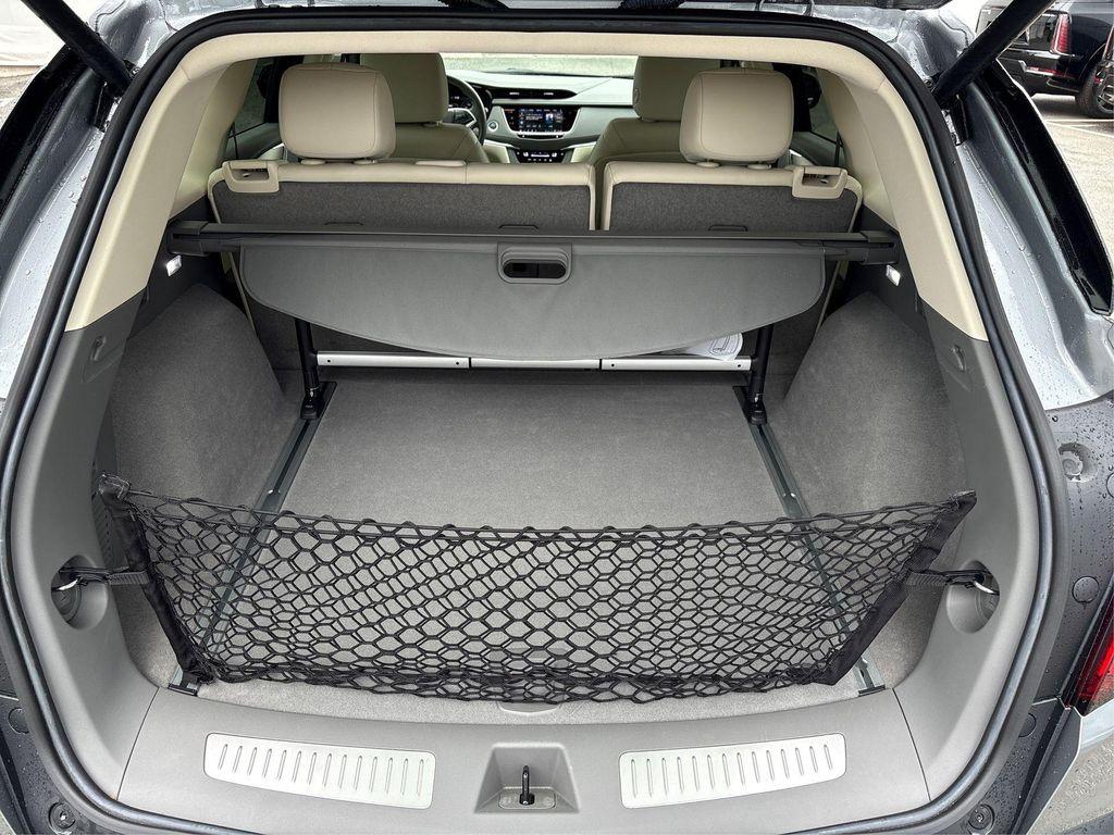 used 2024 Cadillac XT5 car, priced at $42,249