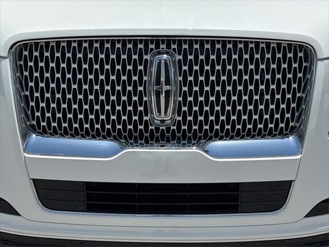 used 2022 Lincoln Navigator car, priced at $53,995