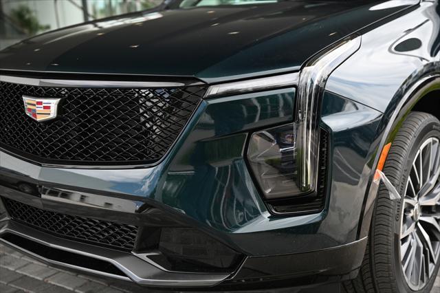 new 2024 Cadillac XT4 car, priced at $54,590