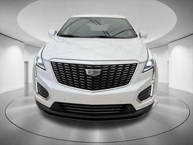 new 2024 Cadillac XT5 car, priced at $45,890