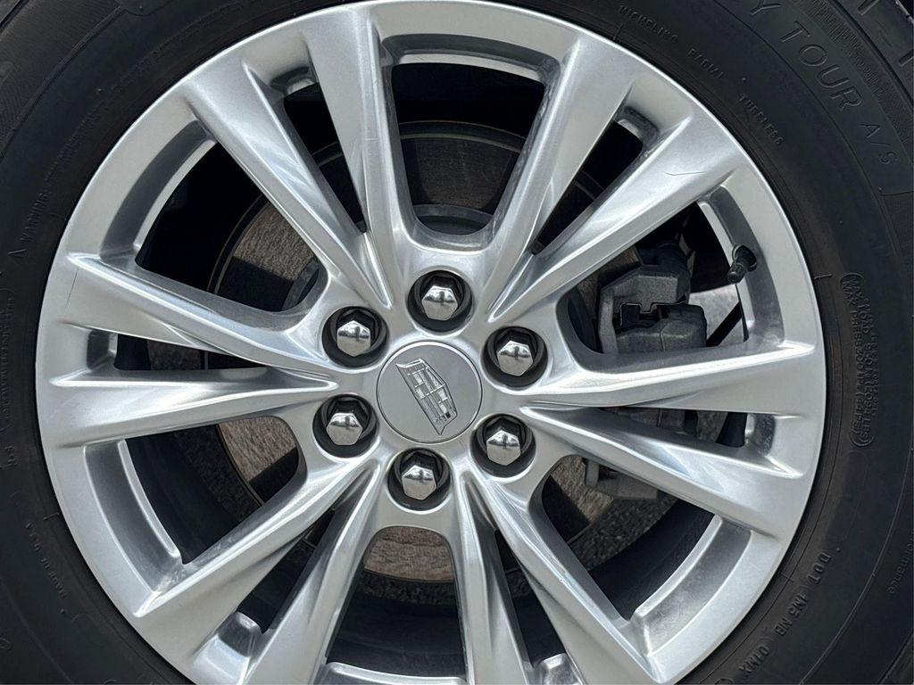 used 2023 Cadillac XT5 car, priced at $24,890