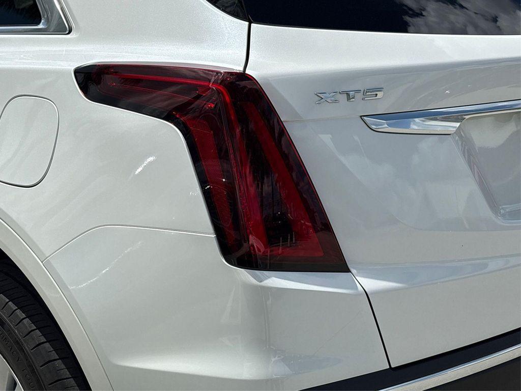 used 2023 Cadillac XT5 car, priced at $24,890