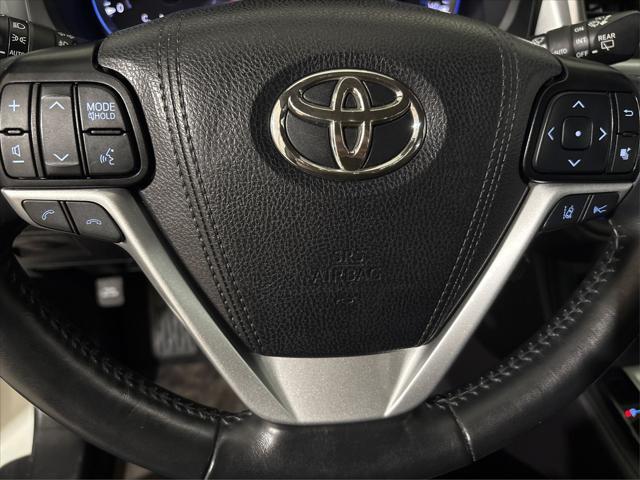 used 2019 Toyota Highlander car, priced at $26,200